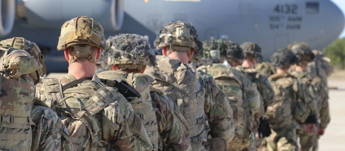 Αμερικανός αξιωματούχος: «Απίθανο να έχουμε φύγει από το Αφγανιστάν έως τις 31 Αυγούστου»